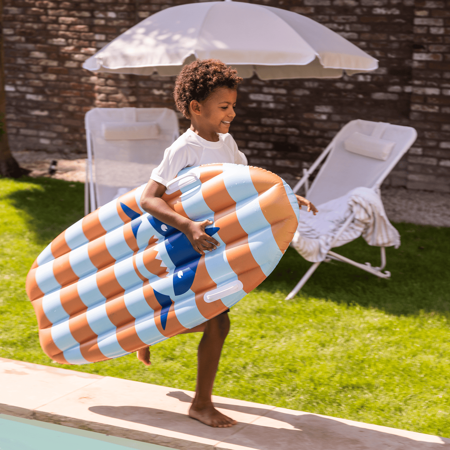 Swim Essentials - Inflatable Surfboard - Multicolor - Tropic Shark