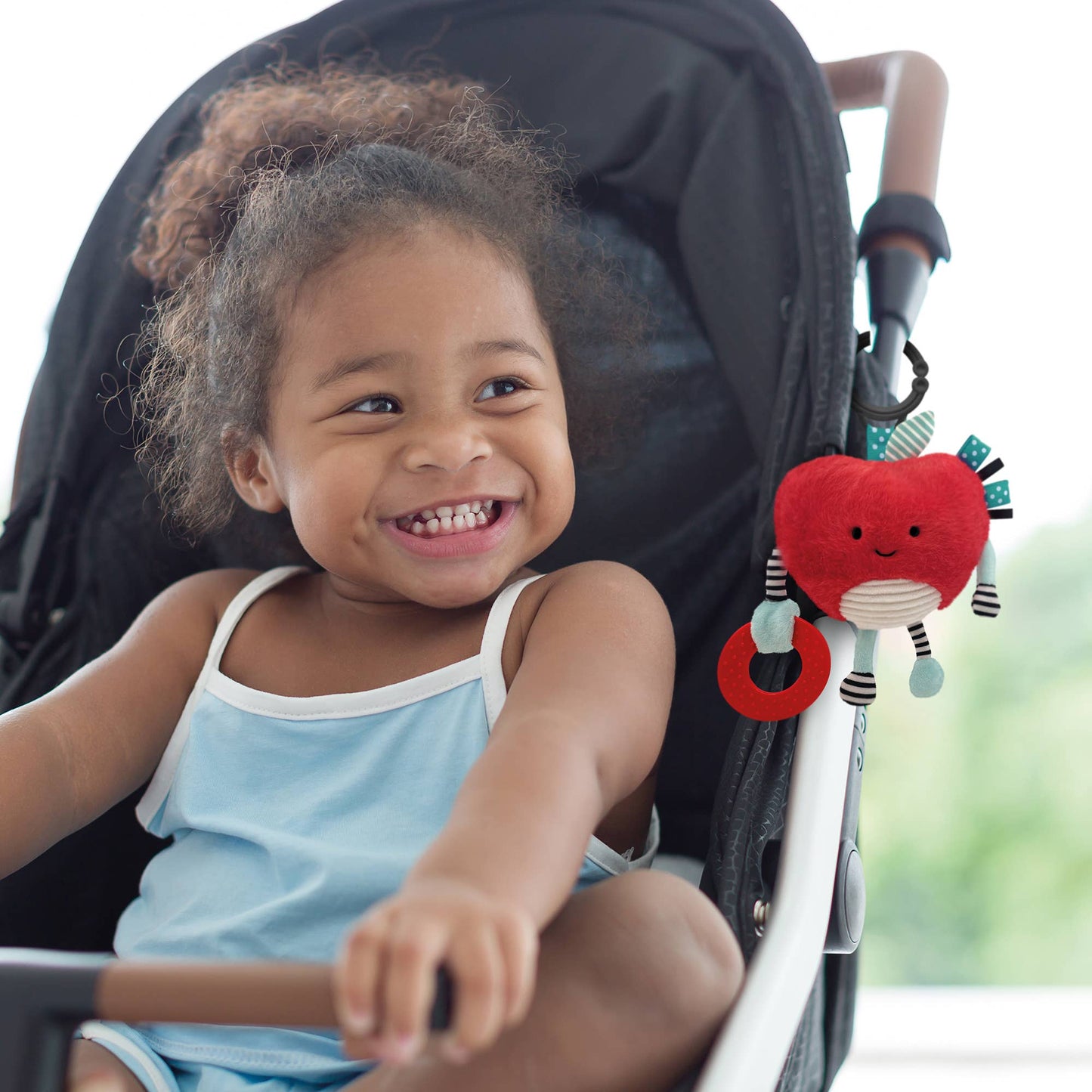 Make Believe Ideas - Squish and Snugg On The Go Apple
