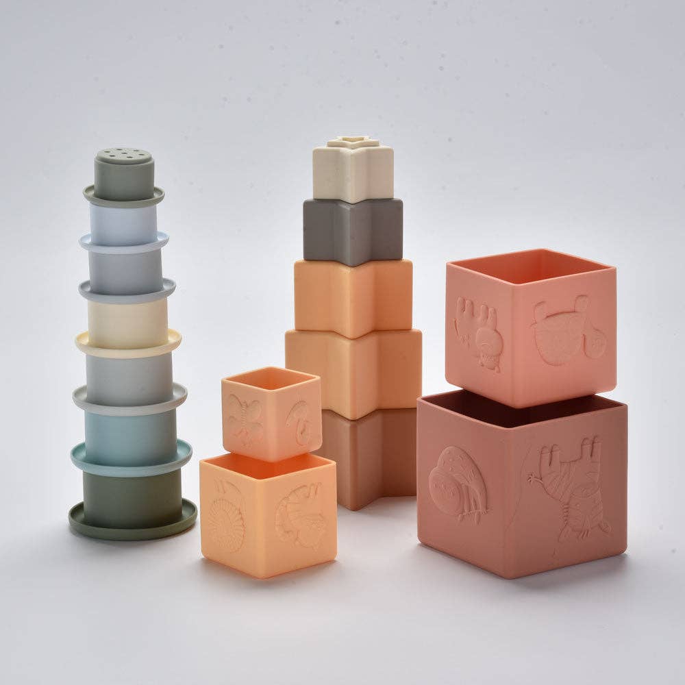 Inside Out Toys - Safari Stacking Cubes