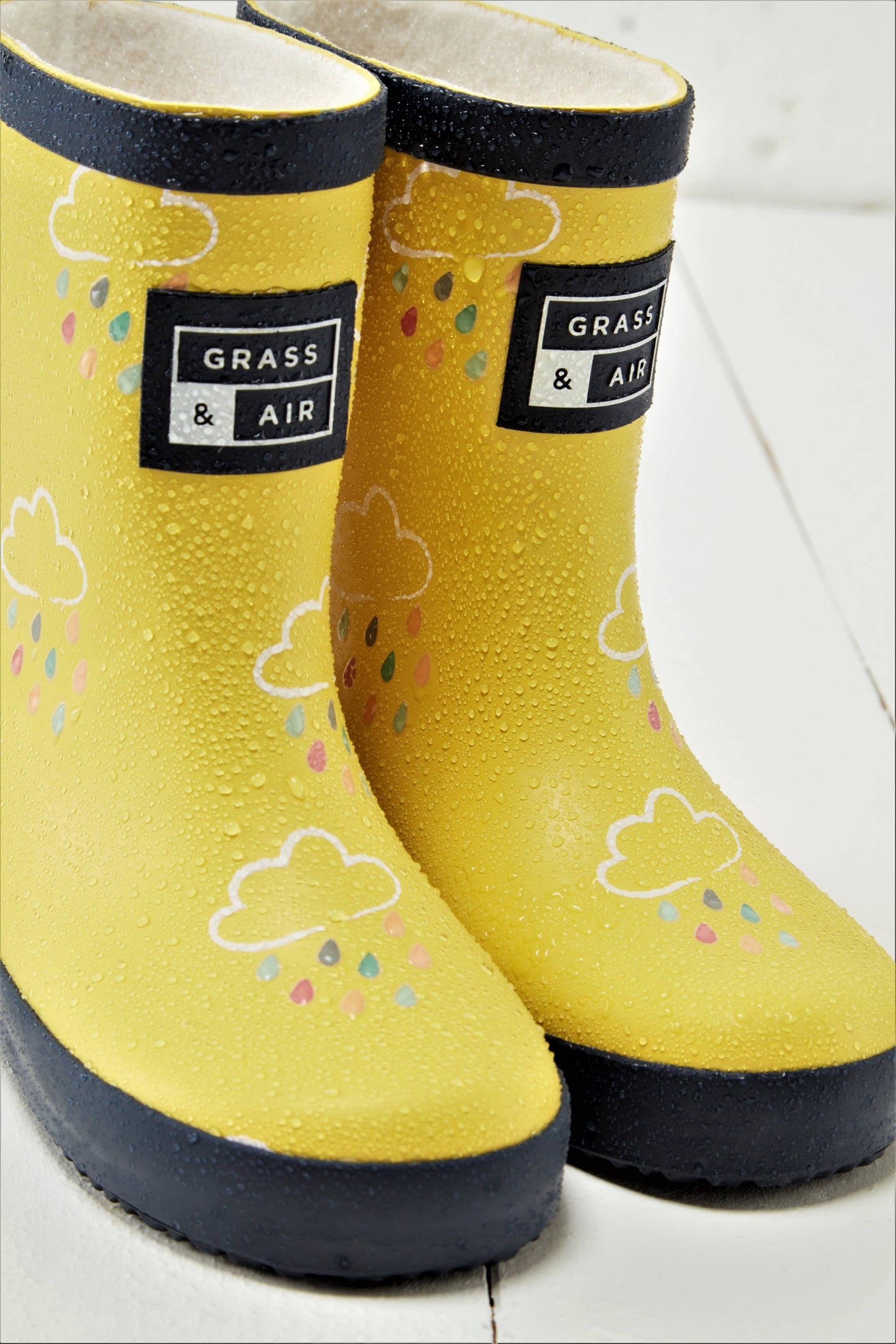 Grass & Air - Kids Yellow Colour Changing Wellies